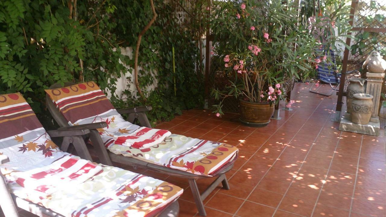 Madamme Curie Apartment Torrevieja Exterior foto